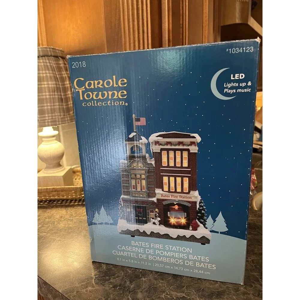 Carole Towne Bates Fire Station Christmas Village Piece Lights Up w/ Cord *Read*